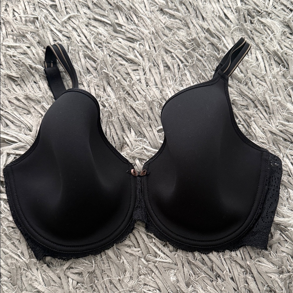 Chantelle Black Molded Underwire Bra